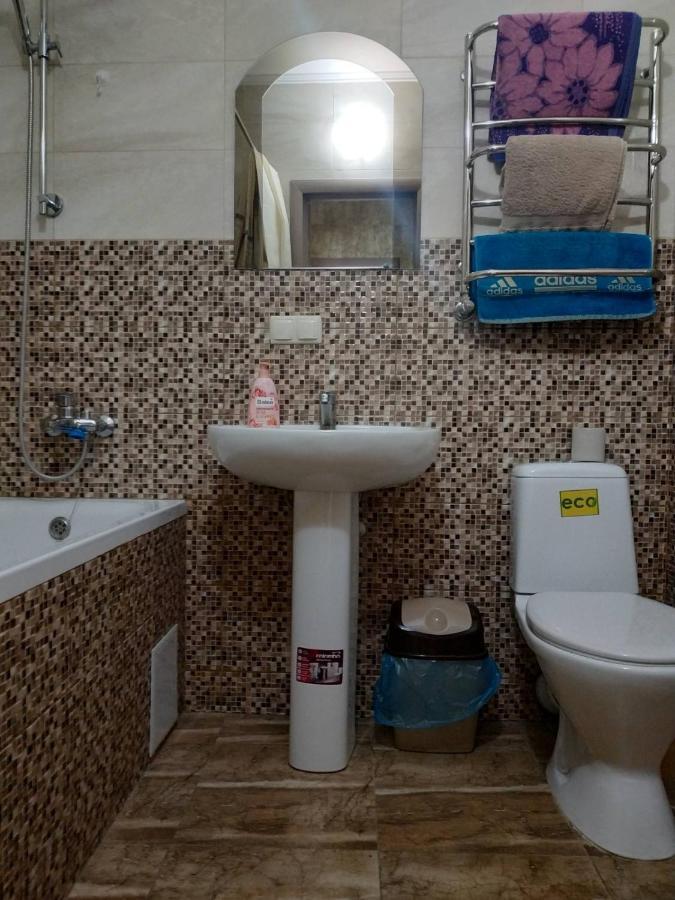 Апартаменти В Новому Будинку В Самому Центрi Khmelʼnytsʼkyy Extérieur photo